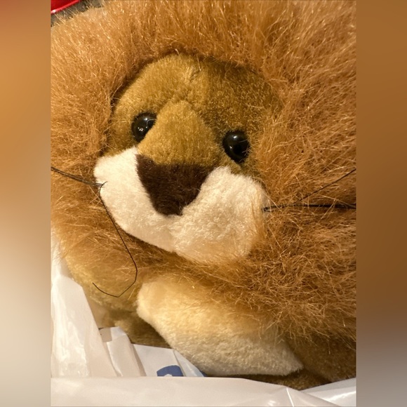 Vintage Stuffed Animal LION Plush 12" Pillow~1998 TWIE Angel Toys With Whiskers - Picture 3 of 16